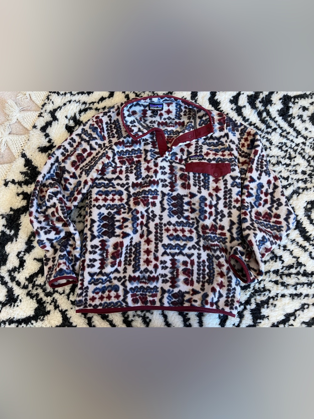 Patagonia Multi-Pattern Snap-T Fleece Pullover in White, Burgundy & Navy